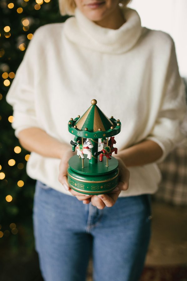 La magie des berceuses : choisissez votre boite à musique bébé